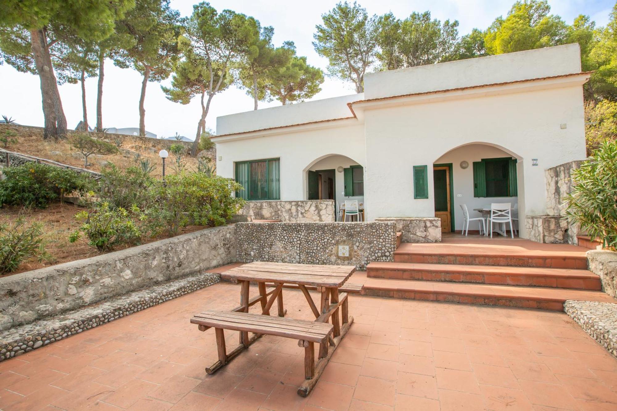 Centro Vacanze Piccolo Friuli Vieste Buitenkant foto